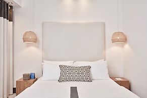 Archipelagos Hotel