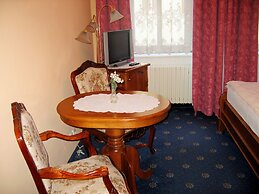 Opera Hotel
