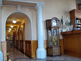 Opera Hotel
