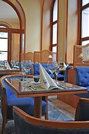 Opera Hotel