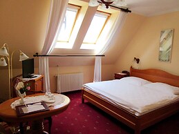Opera Hotel