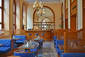 Opera Hotel