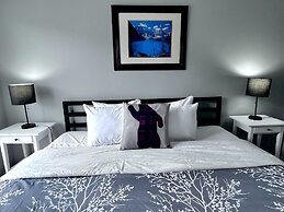 Canadian Rockies Chalets by Trilink