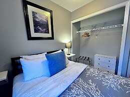 Canadian Rockies Chalets by Trilink