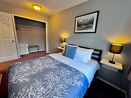 Canadian Rockies Chalets by Trilink