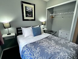 Canadian Rockies Chalets by Trilink