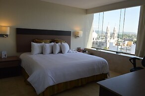 Ramada by Wyndham Hola Culiacan