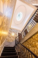Cairn Hotel