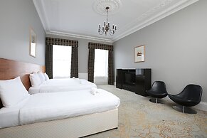 Cairn Hotel