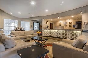 Comfort Inn & Suites Medicine Hat