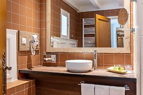 Les Bains Gardians