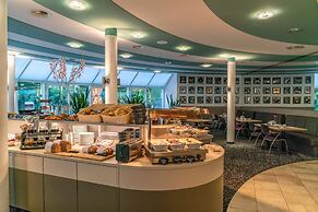 Globana Airport Hotel