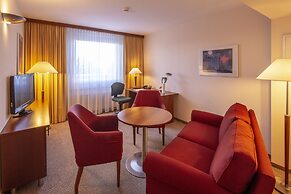 Globana Airport Hotel
