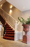 Rushmore Hotel