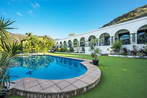 Amaroo Rainforest Resort