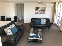 Moorings On Cavill