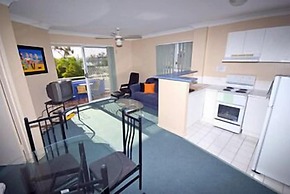 Budds Beach Apartments