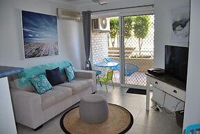 Budds Beach Apartments