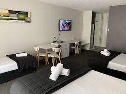 Outrigger Burleigh