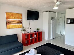 Outrigger Burleigh