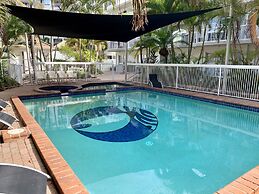 Outrigger Burleigh