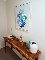 Outrigger Burleigh