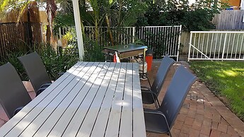 Outrigger Burleigh