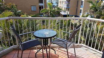 Outrigger Burleigh