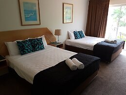 Outrigger Burleigh
