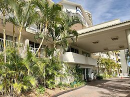 Outrigger Burleigh