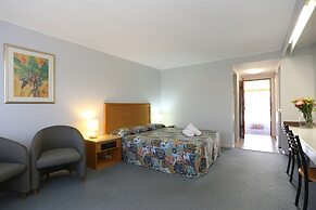 Reef Resort Motel