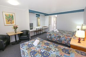 Reef Resort Motel
