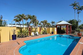 Reef Resort Motel