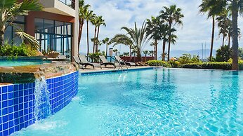 Hotel Coral And Marina