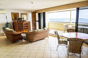 Cairns Aquarius
