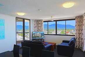 Cairns Aquarius