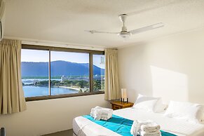 Cairns Aquarius