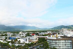 Cairns Aquarius