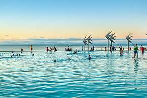 Cairns Aquarius