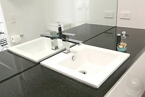 Cairns Aquarius