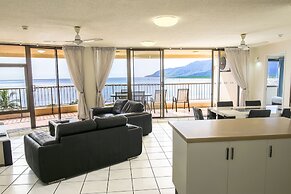 Cairns Aquarius