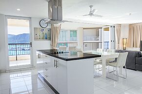 Cairns Aquarius