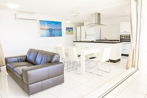 Cairns Aquarius