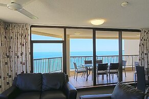 Cairns Aquarius