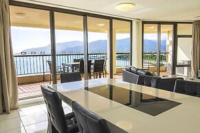 Cairns Aquarius