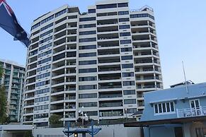 Cairns Aquarius