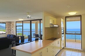 Cairns Aquarius
