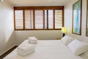 Cairns Aquarius