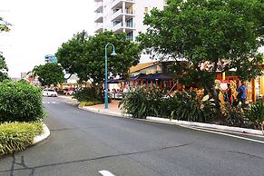 Cairns Aquarius