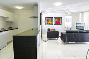 Cairns Aquarius